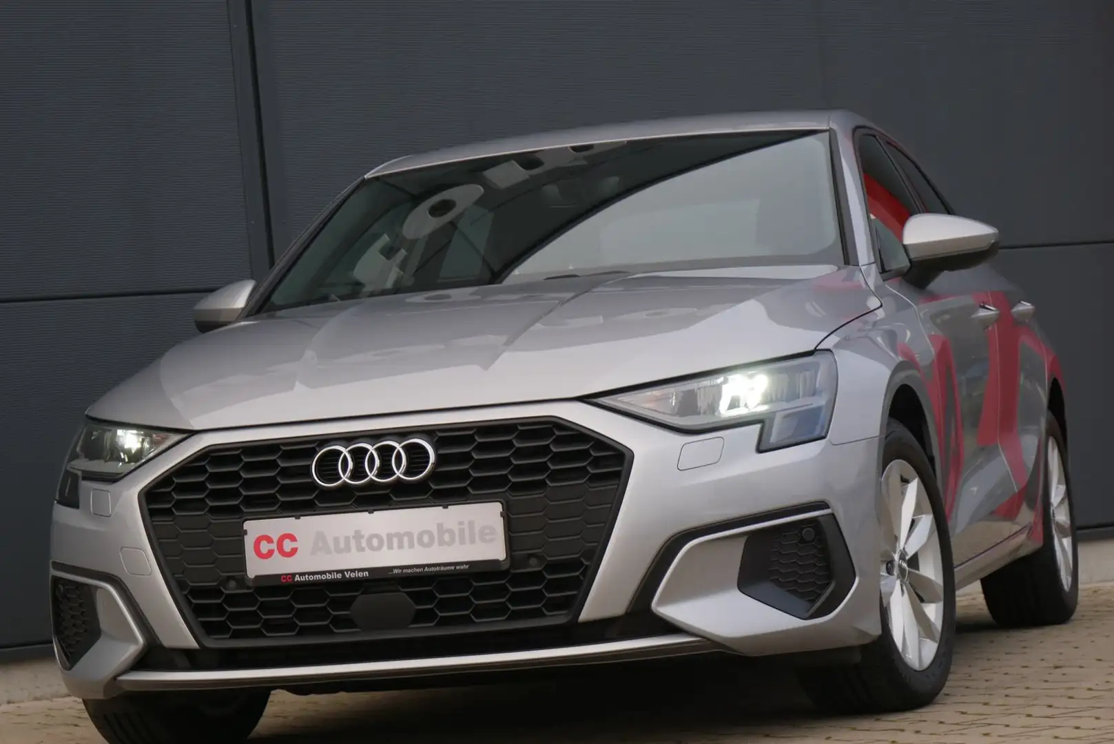 Audi A3 Sportback 35 TDI+VirtualPlus+MMIPlus+LED+DAB+ Argent - 2