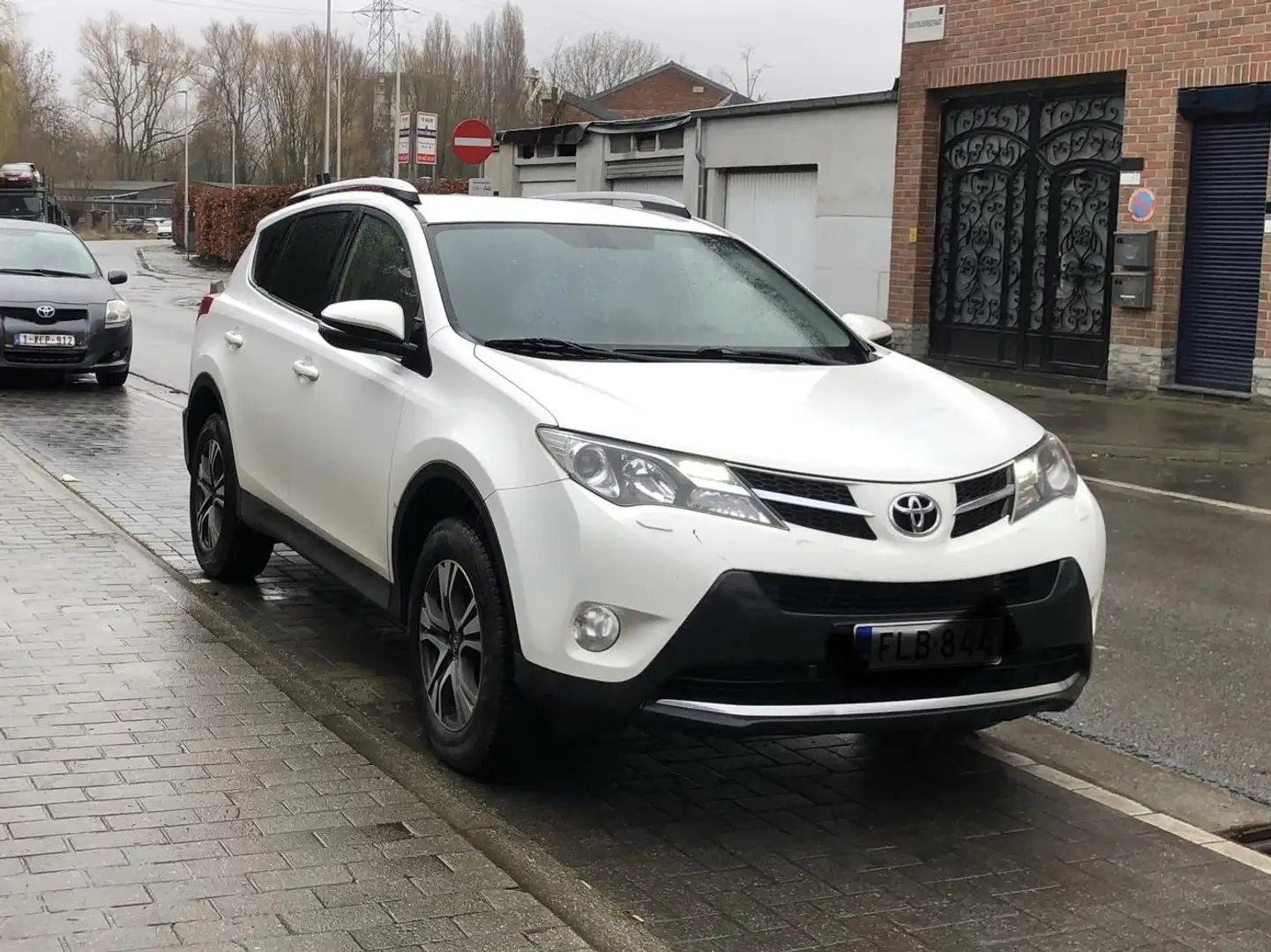 Toyota RAV 4 RAV4 2.2 D-4D 4x4 Premium Weiß - 1