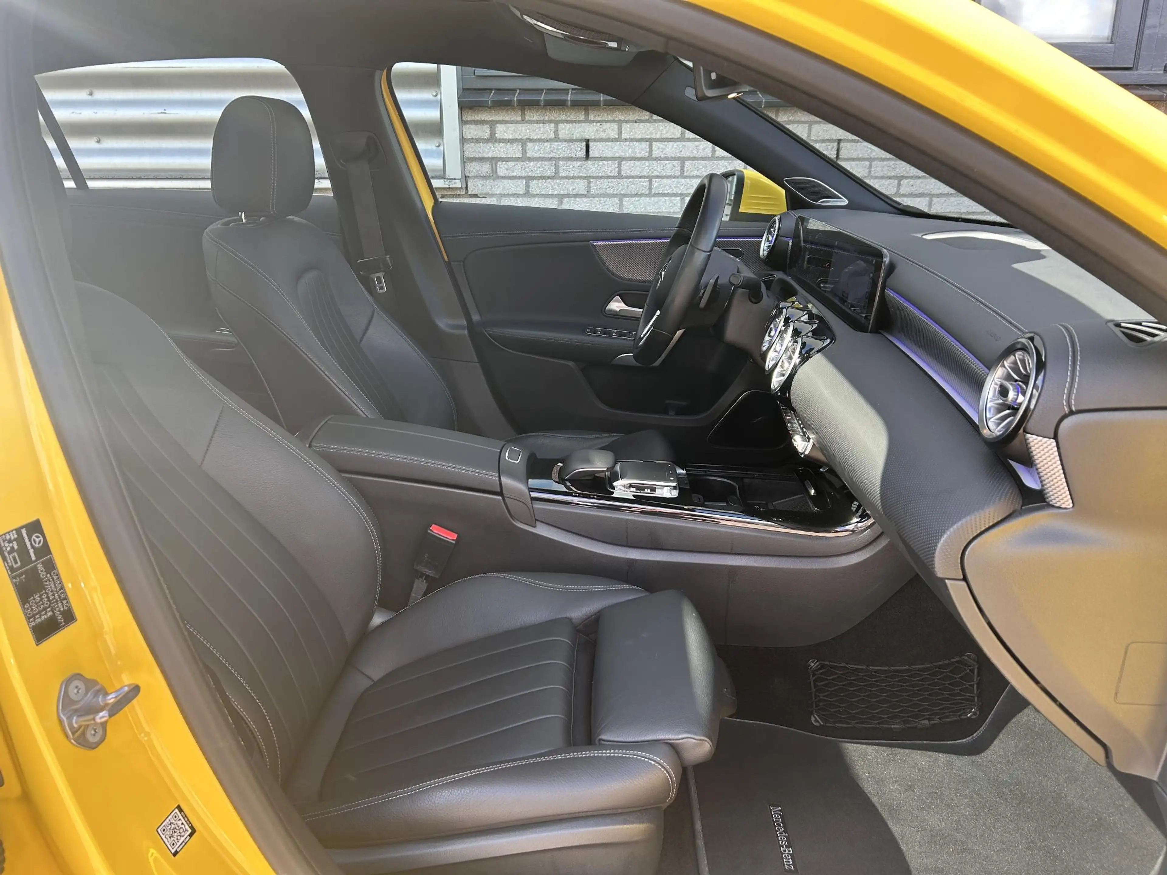 Mercedes-Benz A 220 Launch Edition Premium Plus | Panoramadak | Burmes — photo 9