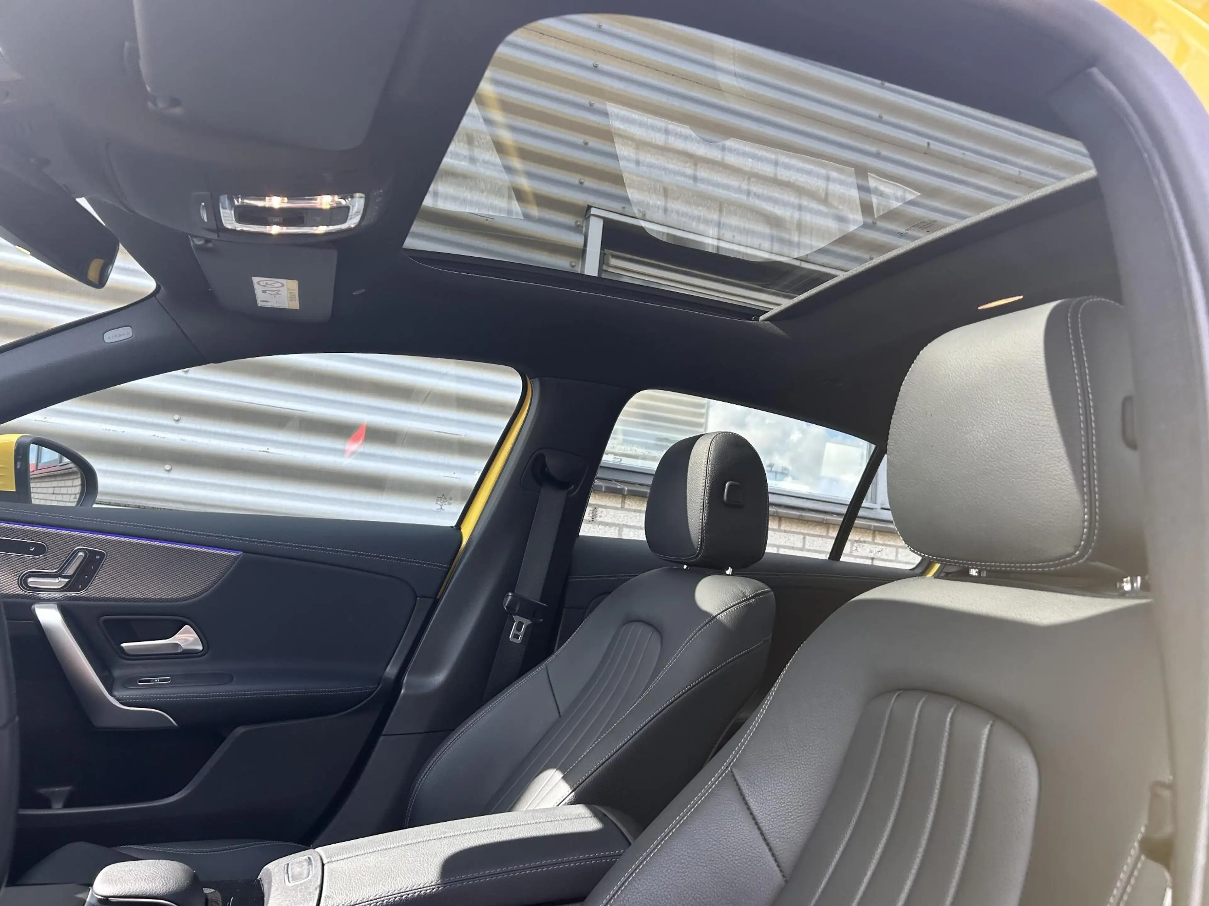 Mercedes-Benz A 220 Launch Edition Premium Plus | Panoramadak | Burmes — photo 5