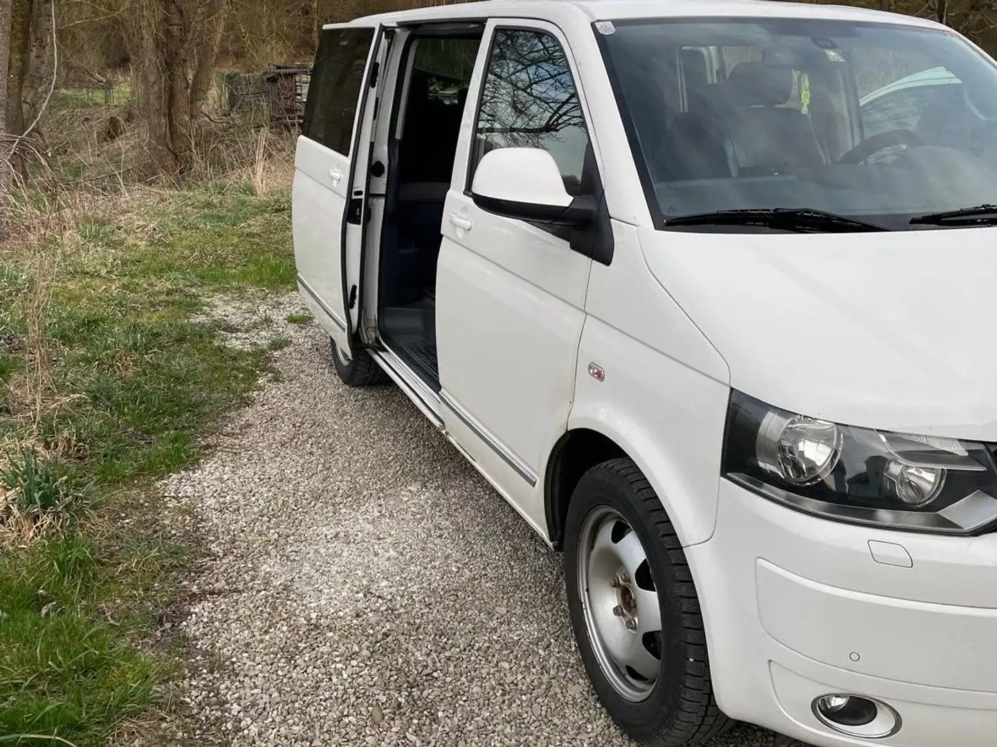 Volkswagen T5 Multivan Multivan Highline 2,0 BiTDI 4motion D-PF DSG Weiß - 2