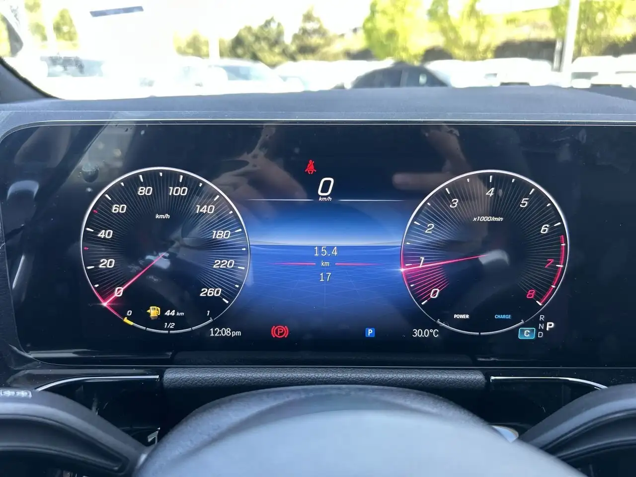 Mercedes-Benz GLA снимка Mercedes-Benz GLA