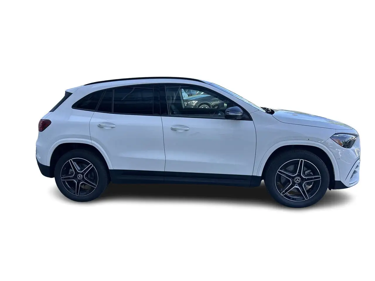 Mercedes-Benz GLA снимка Mercedes-Benz GLA