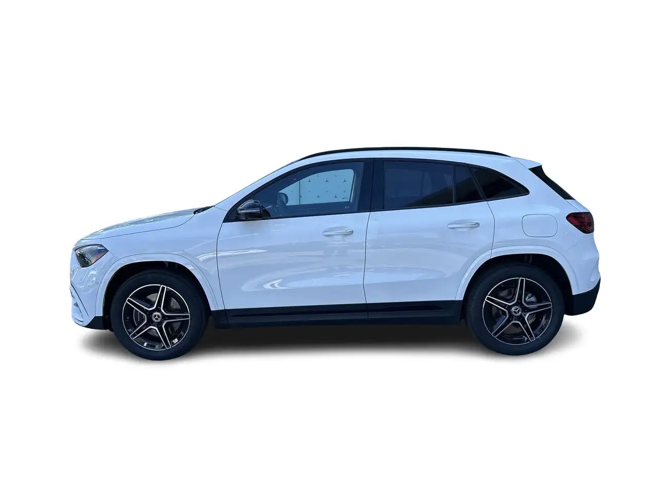 Mercedes-Benz GLA снимка Mercedes-Benz GLA
