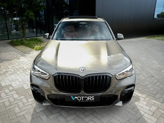 BMW X5 Xdrive45e view 7