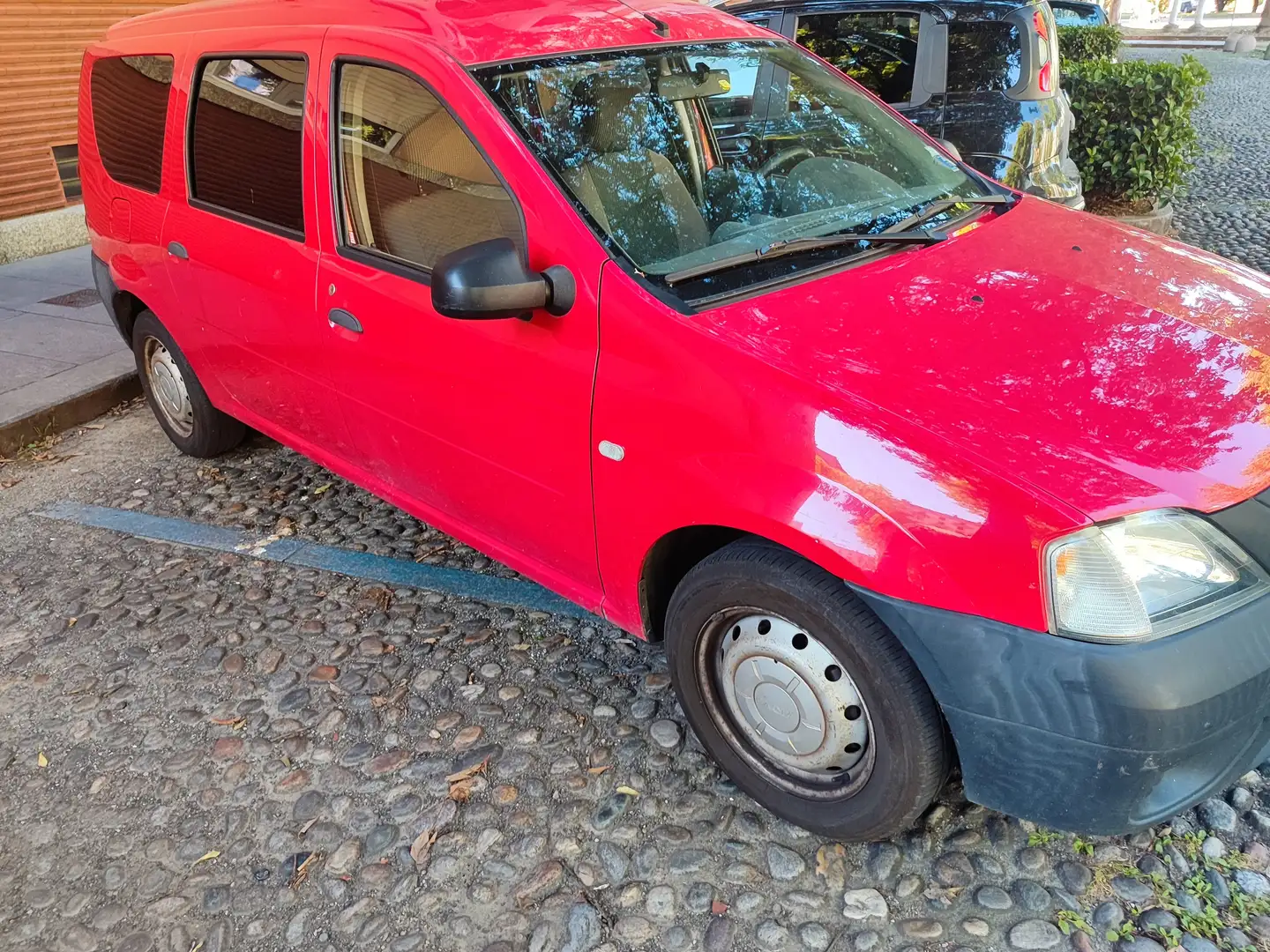 Dacia Logan 1.4 75CV Rosso - 2
