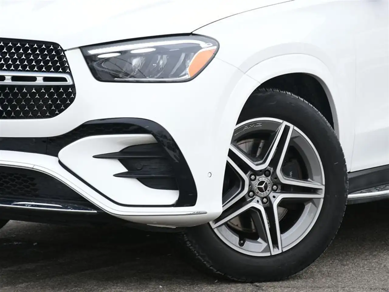 Mercedes-Benz GLE снимка Mercedes-Benz GLE