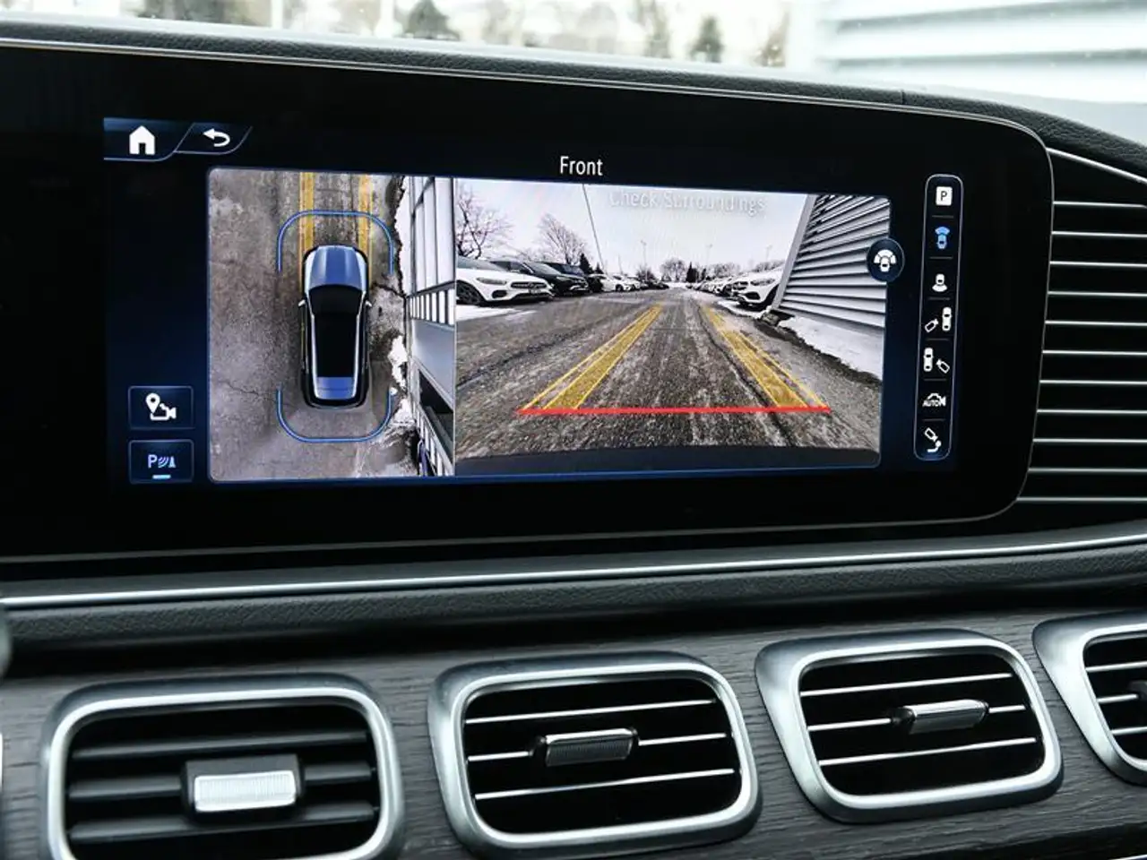 Mercedes-Benz GLE снимка Mercedes-Benz GLE