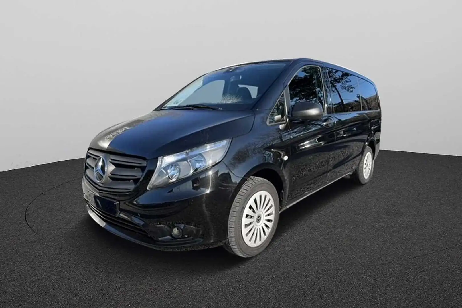 Mercedes-Benz Vito 114 CDI Tourer PRO L2 2.0 BlueTEC A2 Pro 9G-T Zwart - 1