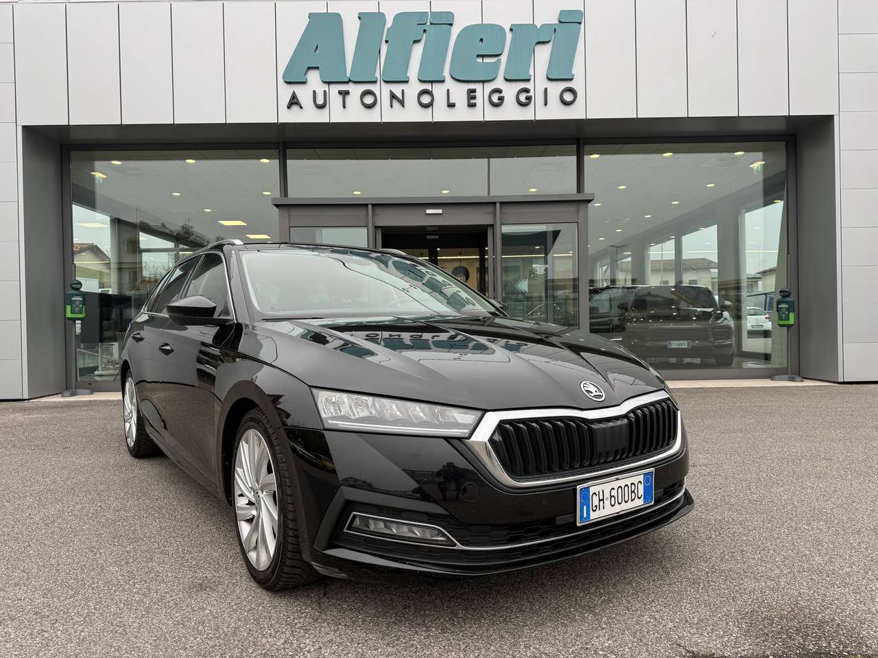 Skoda Octavia Wagon 2.0tdi Exec 85/115cv dsg Van 4 Pti IVA