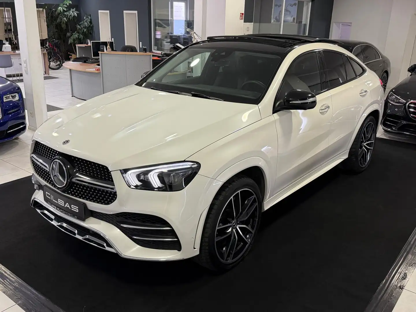 Mercedes-Benz GLE 400 d 4M Coupe AMG-Line *PANO*BURM*360*AHK* Weiß - 1