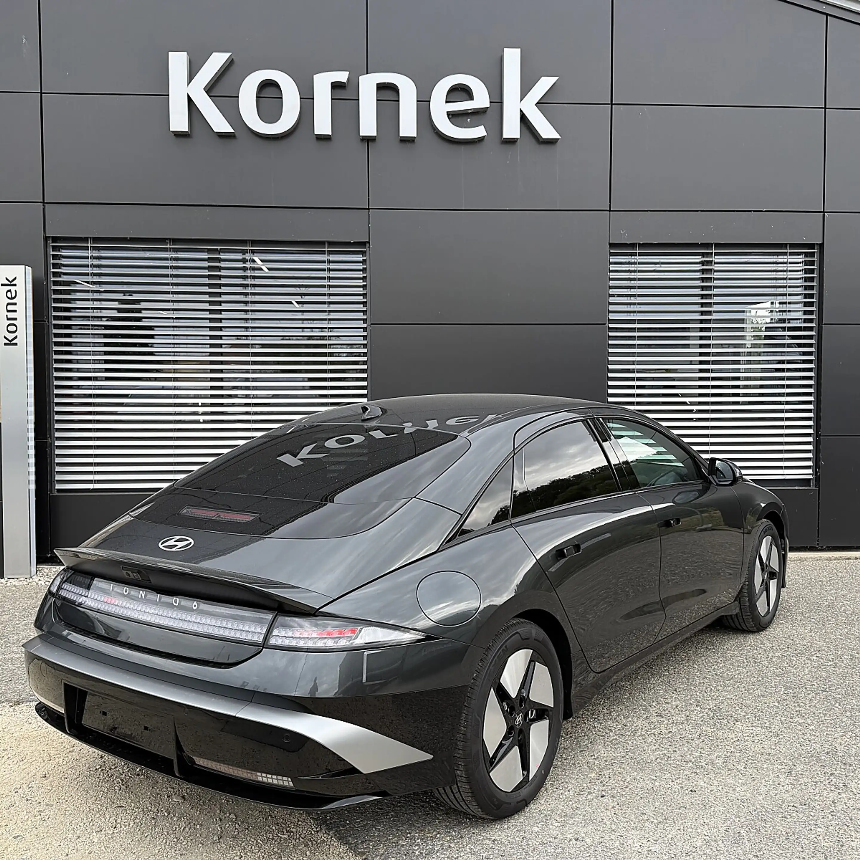 Hyundai IONIQ 6 Ioniq 6 Elektro 84kWh Comfort Line — photo 2