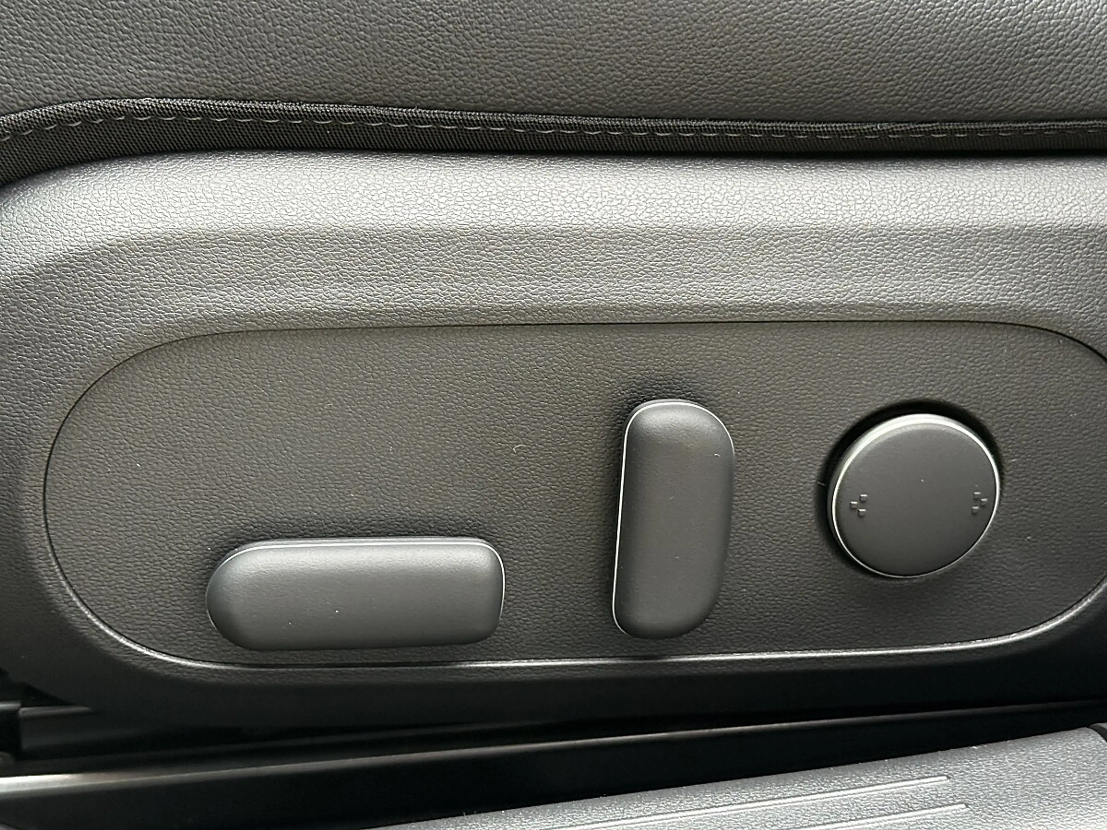 Hyundai IONIQ 6 Ioniq 6 Elektro 84kWh Comfort Line — photo 14