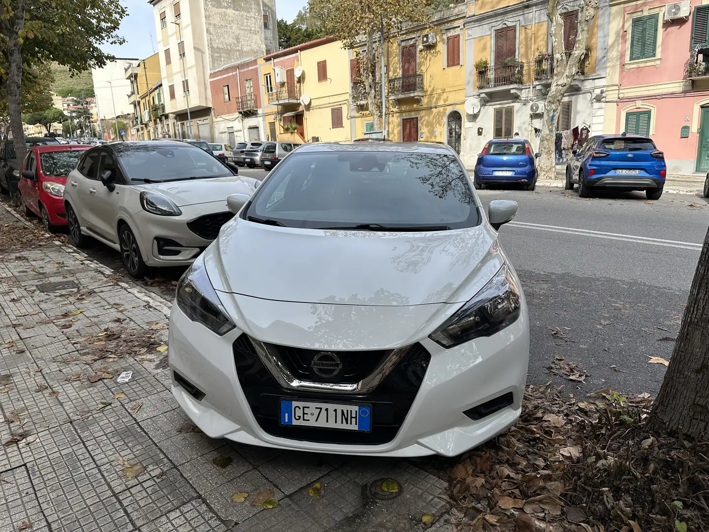 Nissan Micra 1.0 ig-t Tekna 92cv - 1