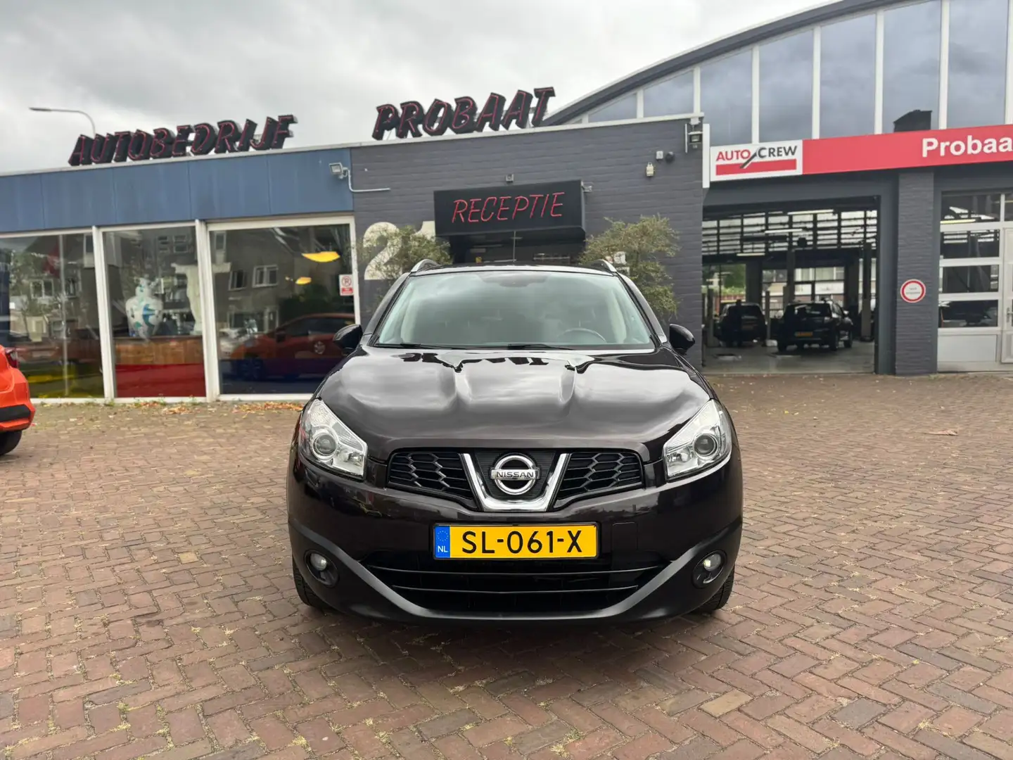 Nissan Qashqai 2.0 Acenta 4WD Paars - 2