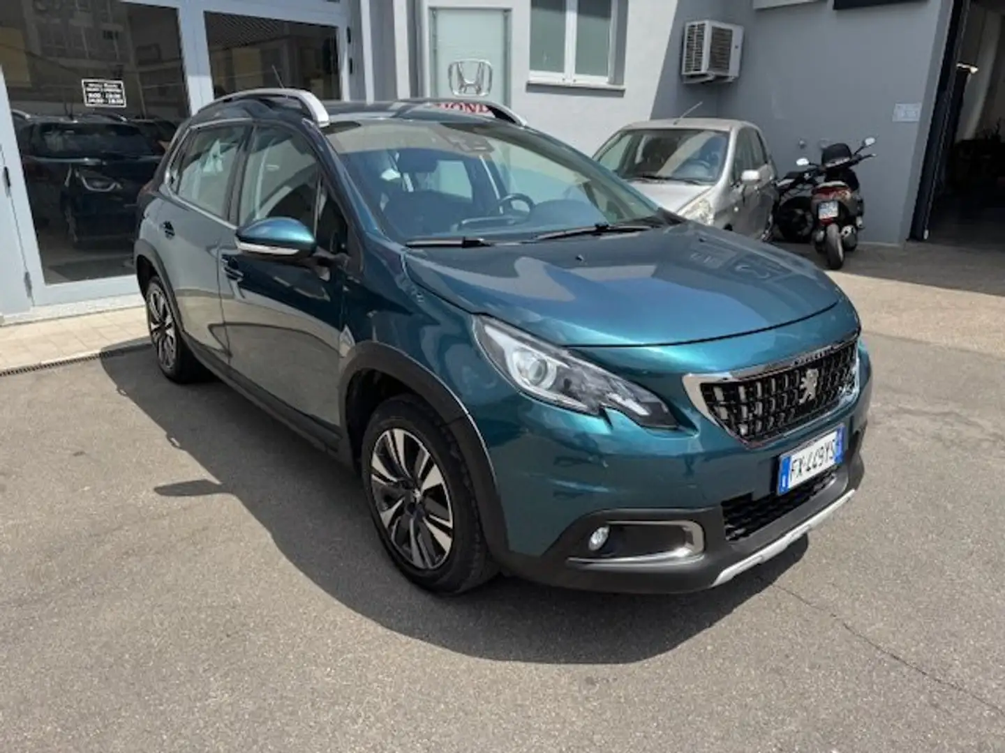Peugeot 2008 2008 1.2 GPL NEOPATENTATI Blauw - 2