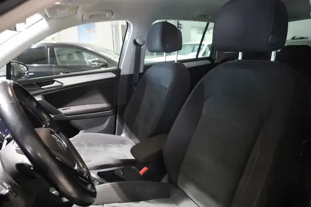 Volkswagen Tiguan view 14