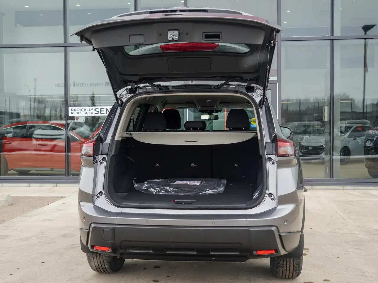 Nissan Rogue снимка Nissan Rogue