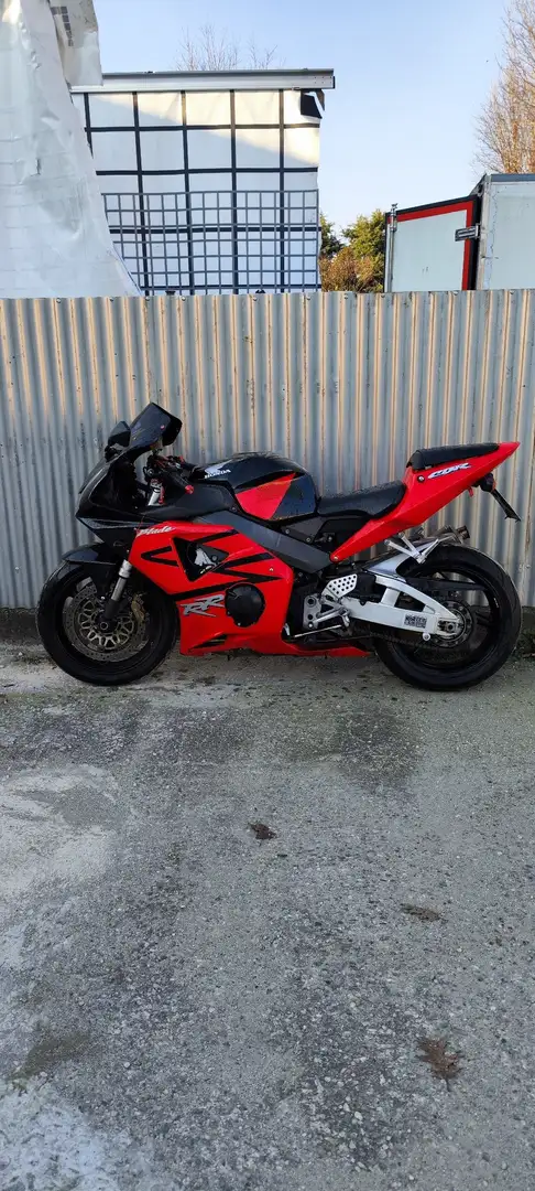 Honda CBR 1000 Fireblade Roşu - 1