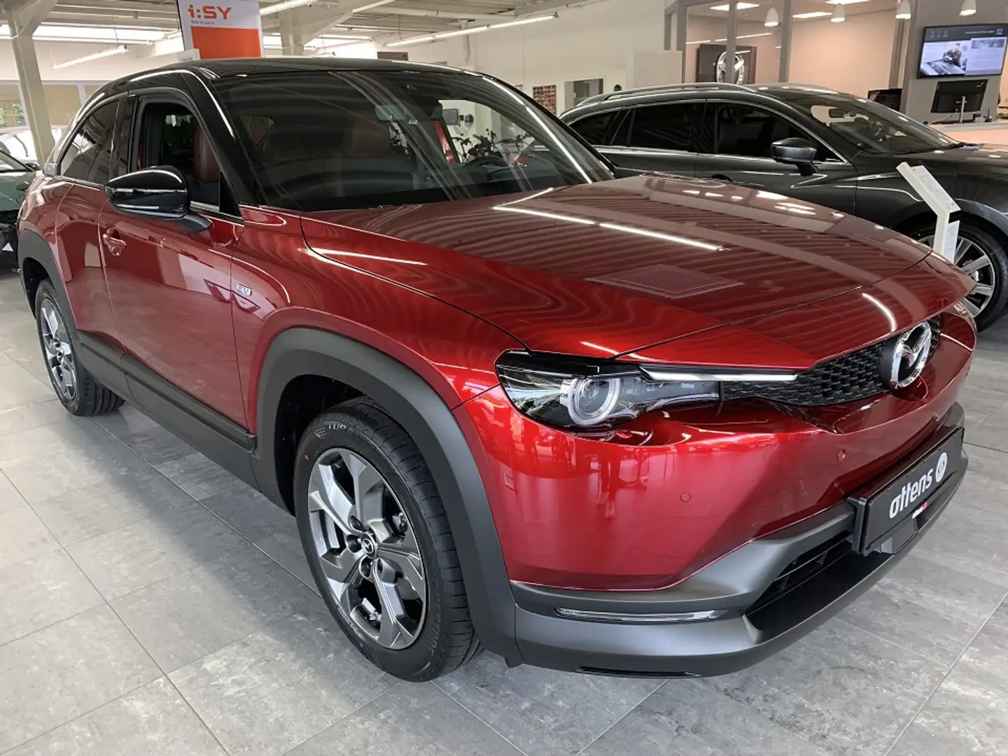 Mazda MX-30 e-SKYACTIV EV ADVANTAGE IV Červená - 1