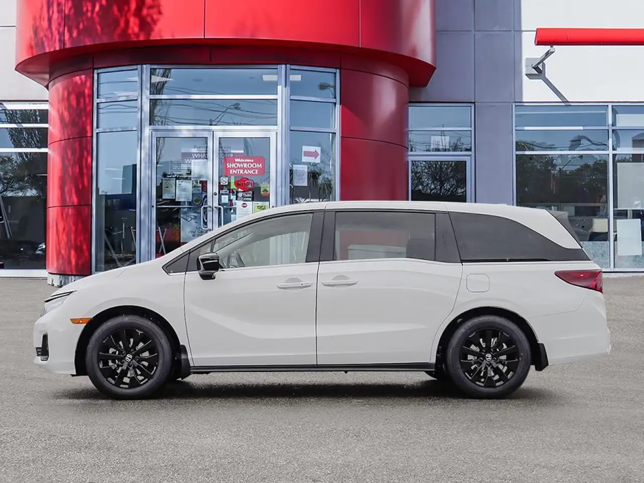 Honda Odyssey снимка Honda Odyssey