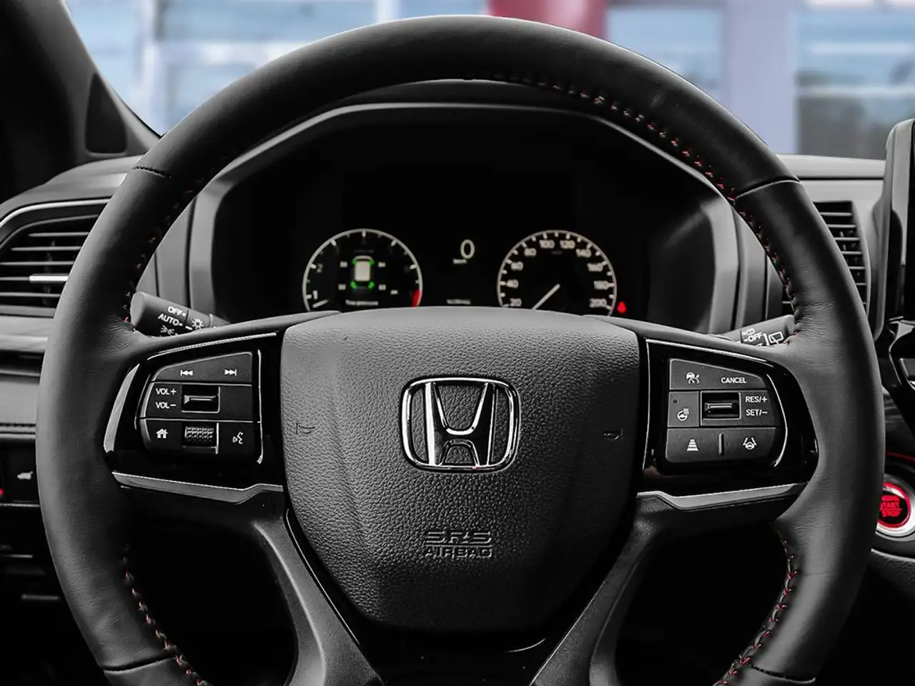 Honda Odyssey снимка Honda Odyssey