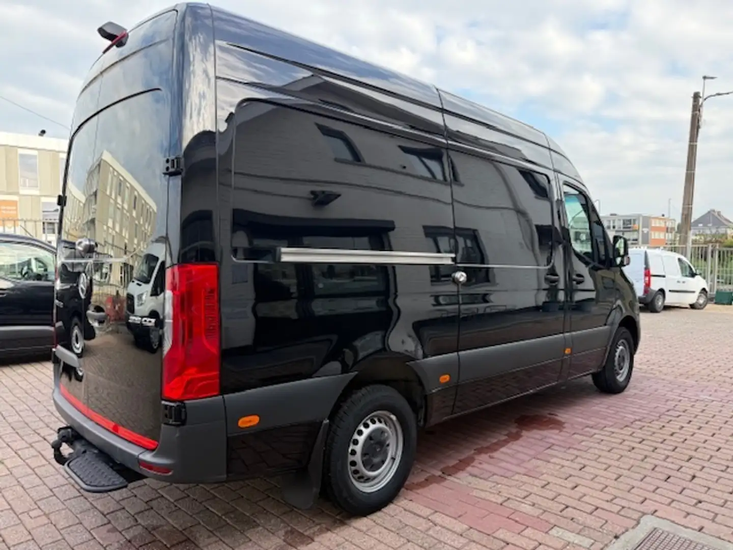 Mercedes-Benz Sprinter 316CDi, L2H2, auto.GPS,caméra, airco Noir - 1