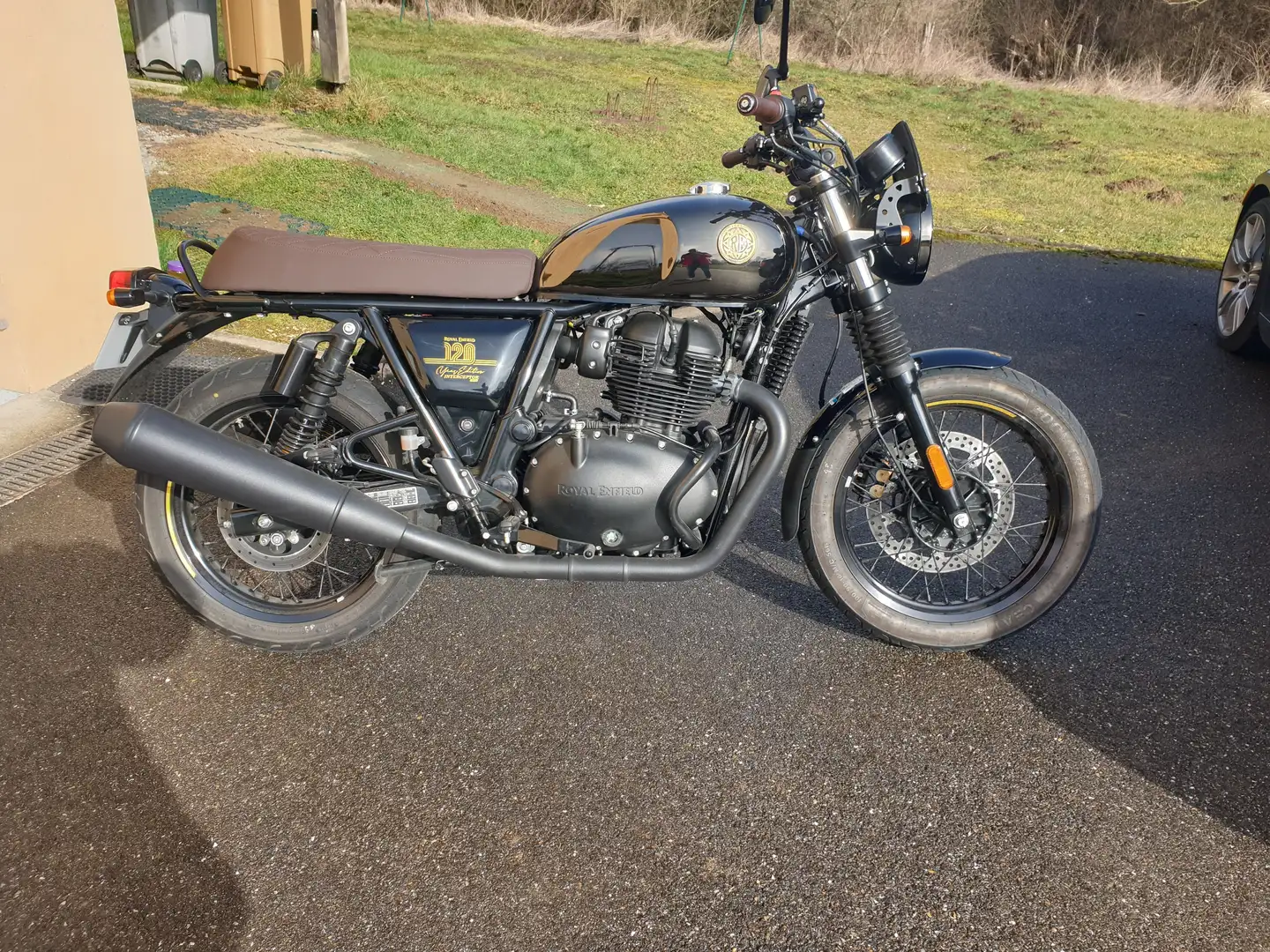 Royal Enfield Interceptor Negro - 2