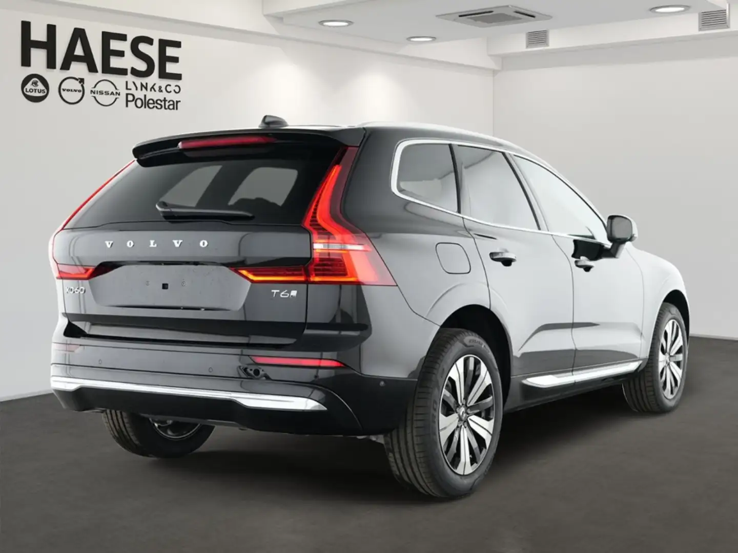 Volvo XC60 T6 Plus Bright Plug-In Hybrid AWD EU6e Voll-LED Pr Schwarz - 2