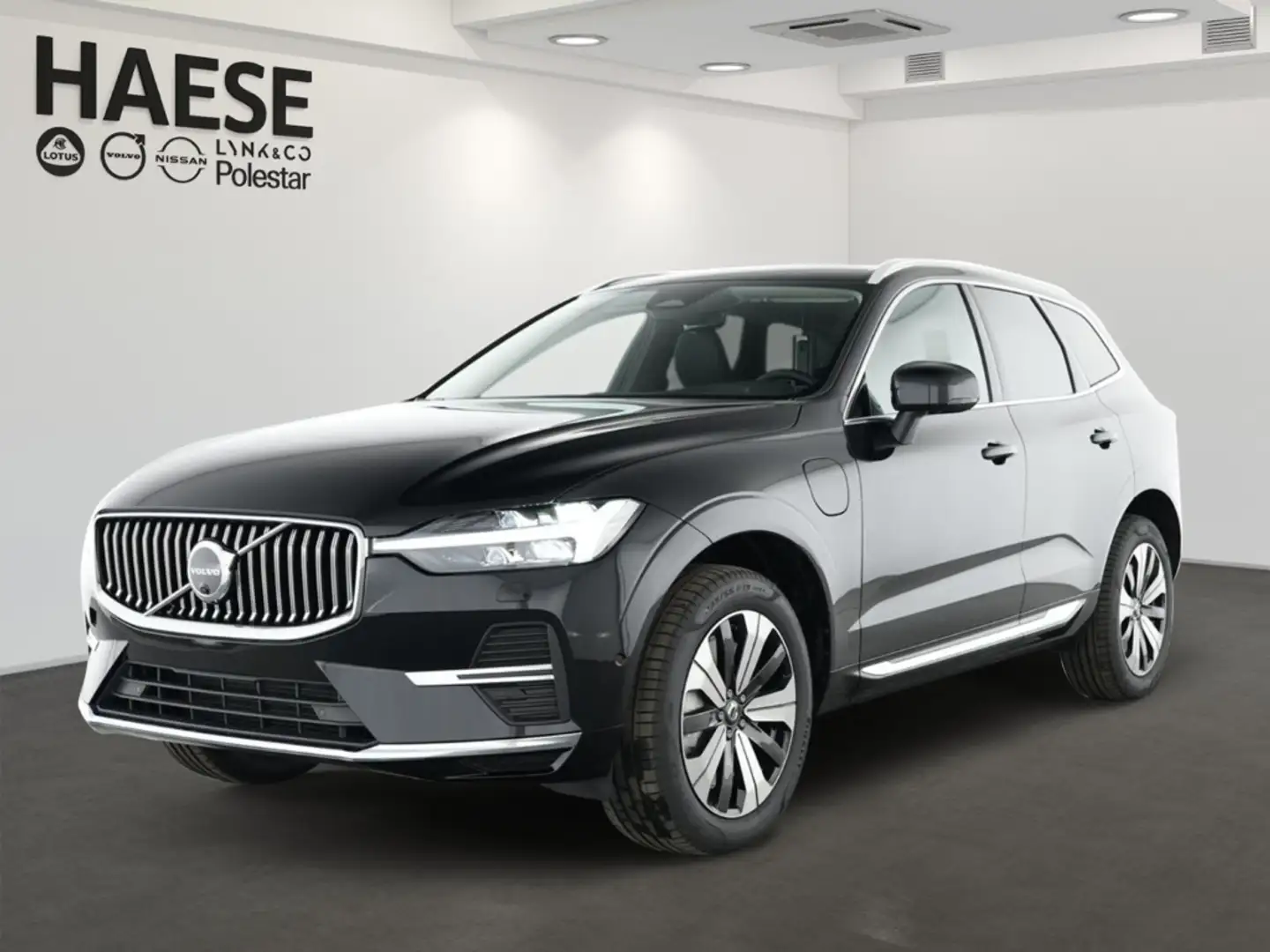 Volvo XC60 T6 Plus Bright Plug-In Hybrid AWD EU6e Voll-LED Pr Schwarz - 1