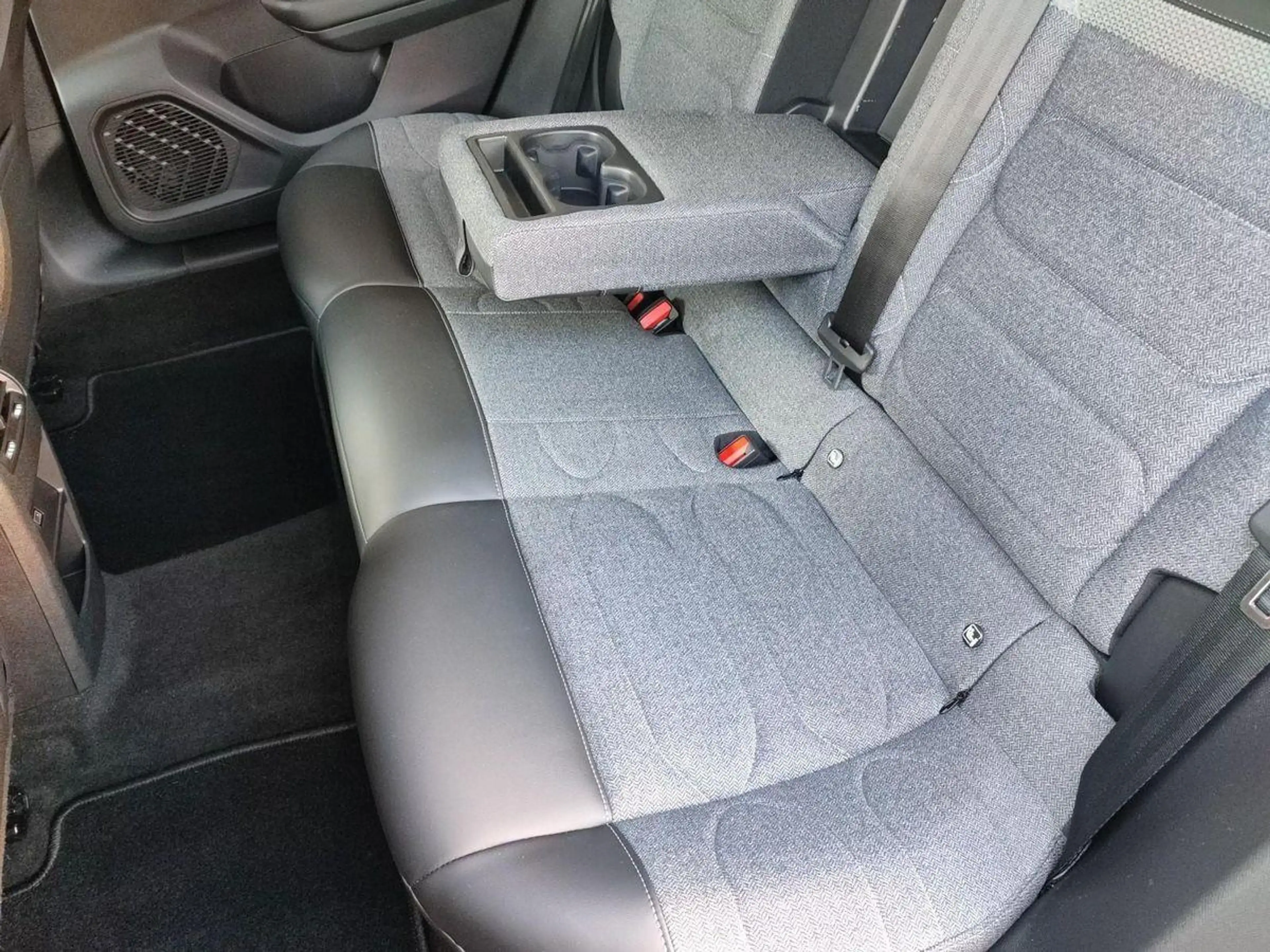 Citroen C5 X 1.2  PT YOU/ Assistenz/Teilleder/Carplay — photo 8