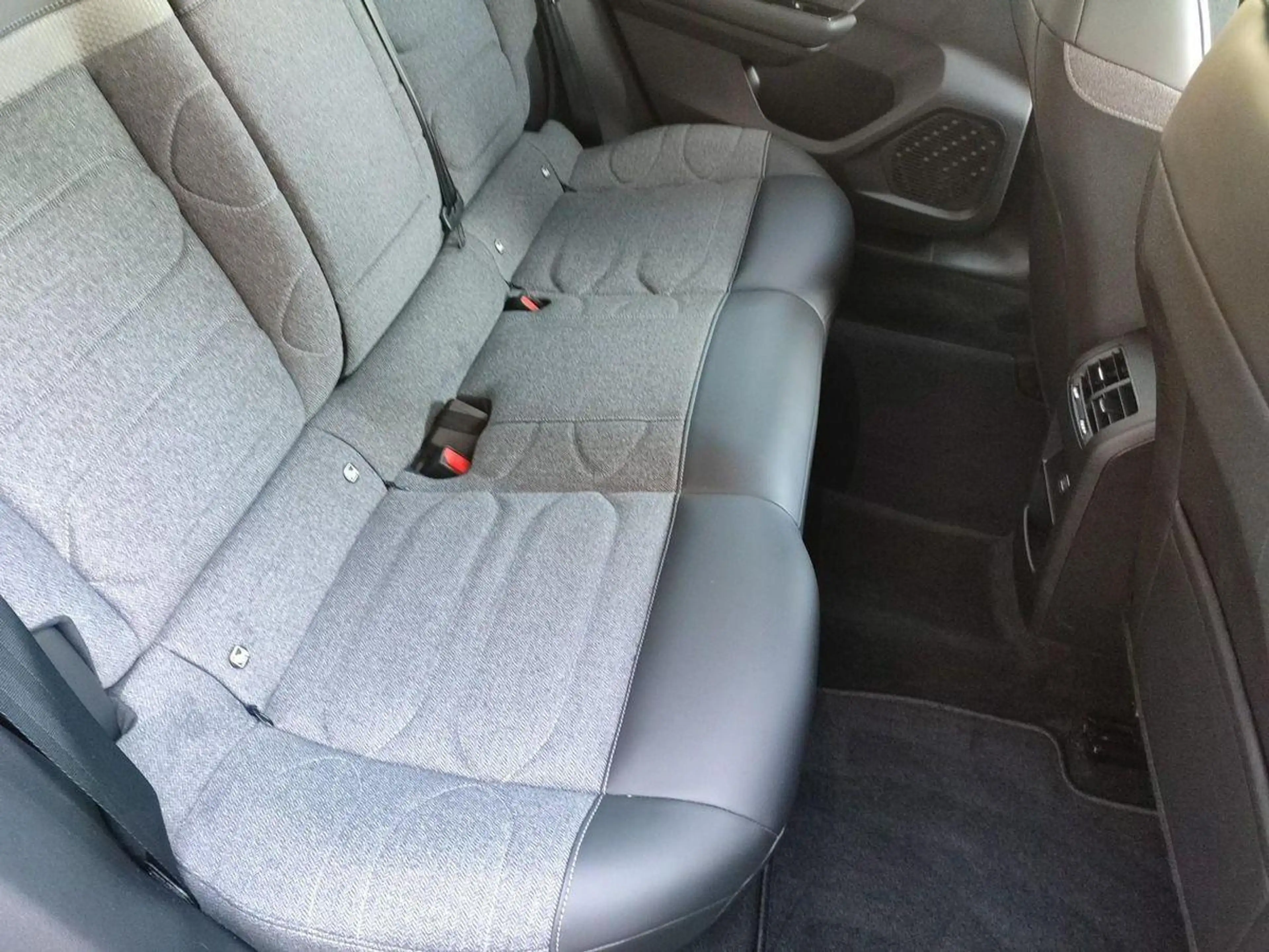 Citroen C5 X 1.2  PT YOU/ Assistenz/Teilleder/Carplay — photo 9