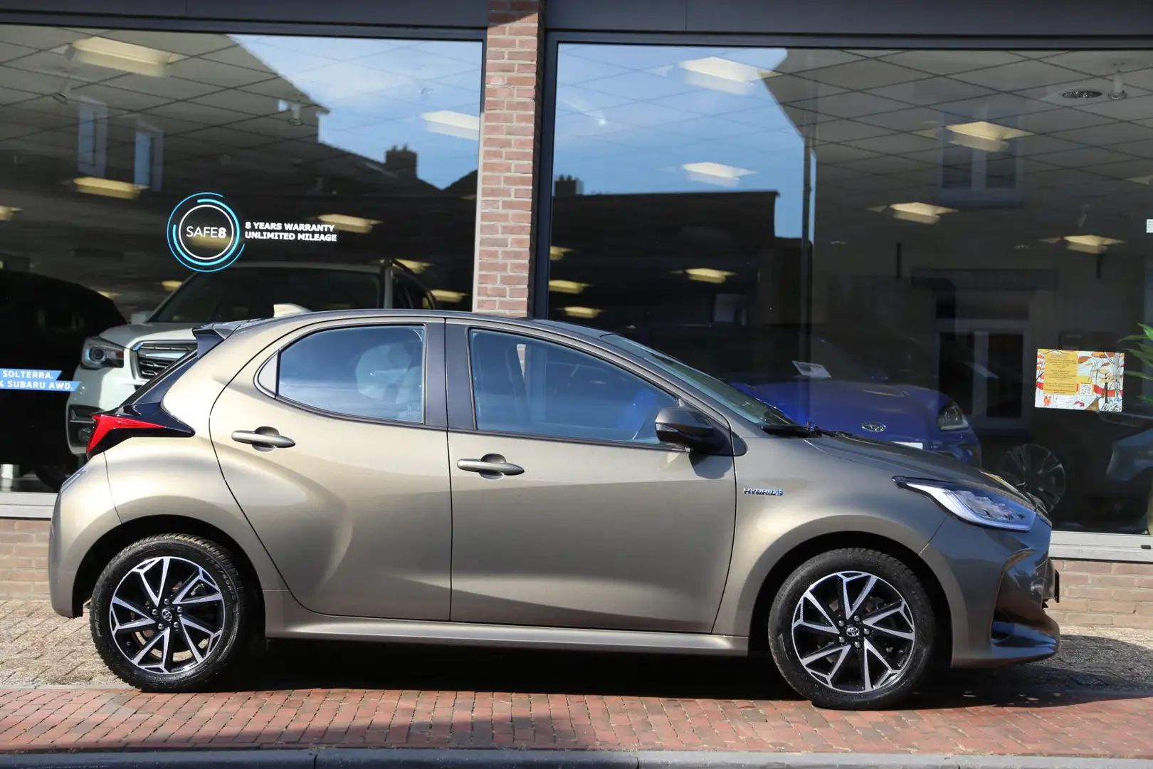 Toyota Yaris 1.5 Hybrid Dynamic Team Navi Carplay Camera ACC LE Brun - 2