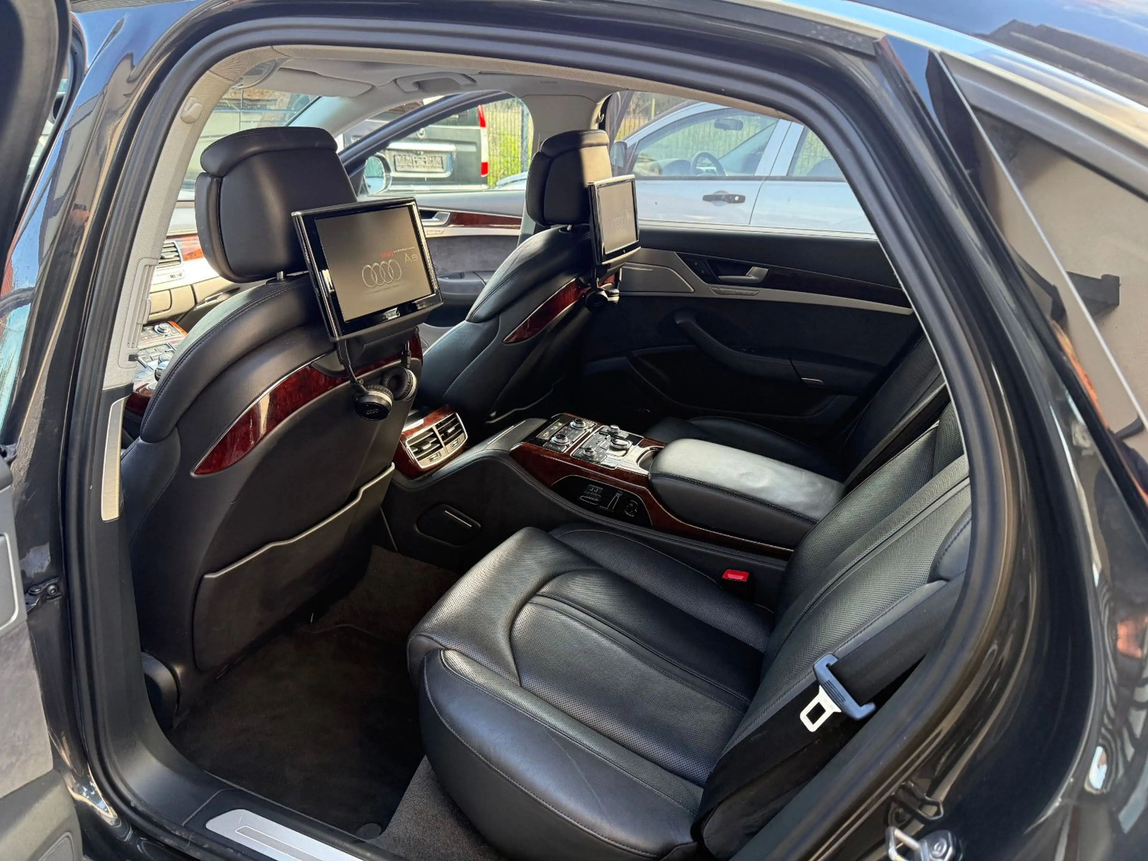 Audi A8 4.2 TDI quattro Lang+Massage+Standh.+DVD+Voll — photo 8