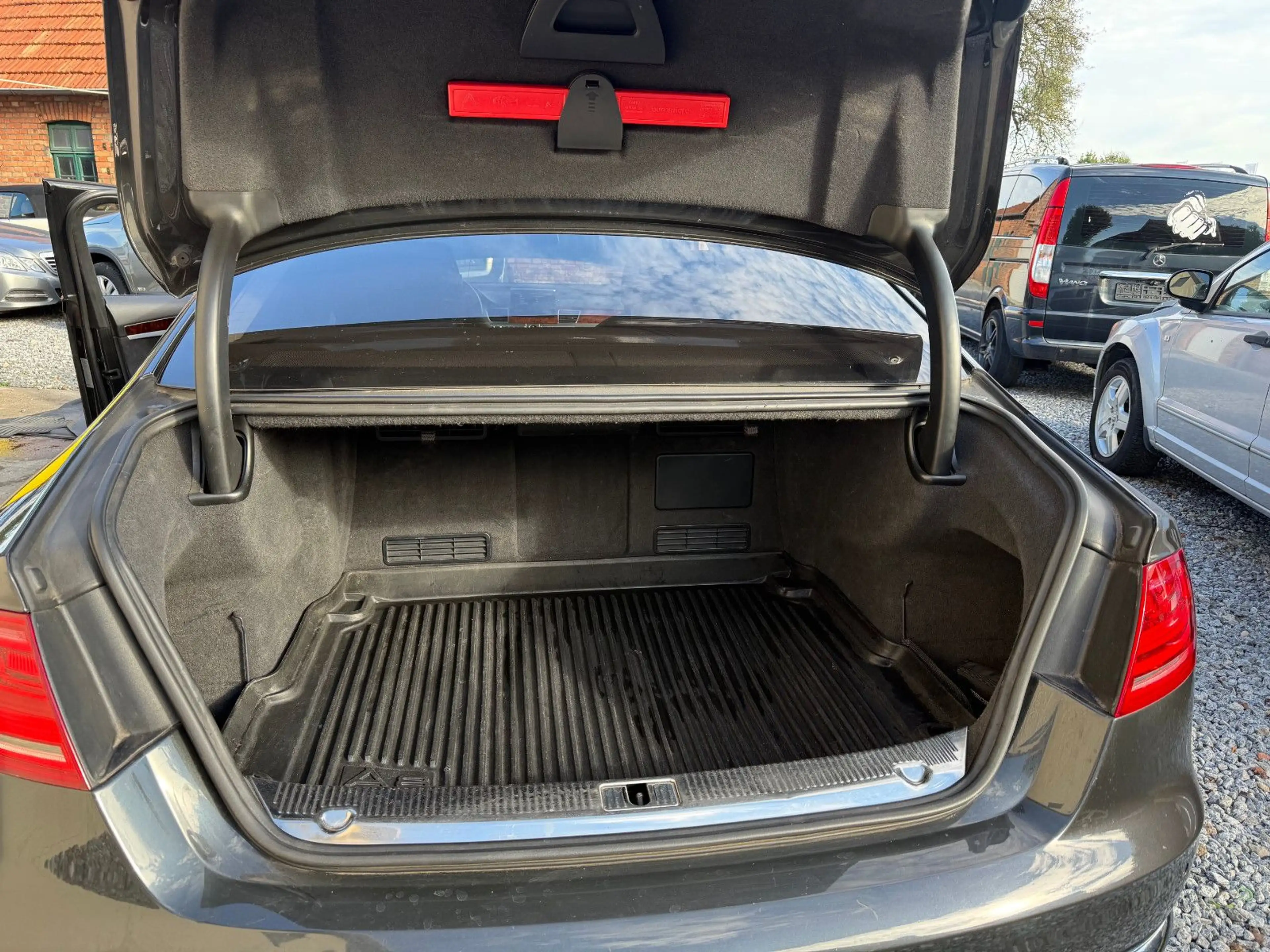 Audi A8 4.2 TDI quattro Lang+Massage+Standh.+DVD+Voll — photo 12