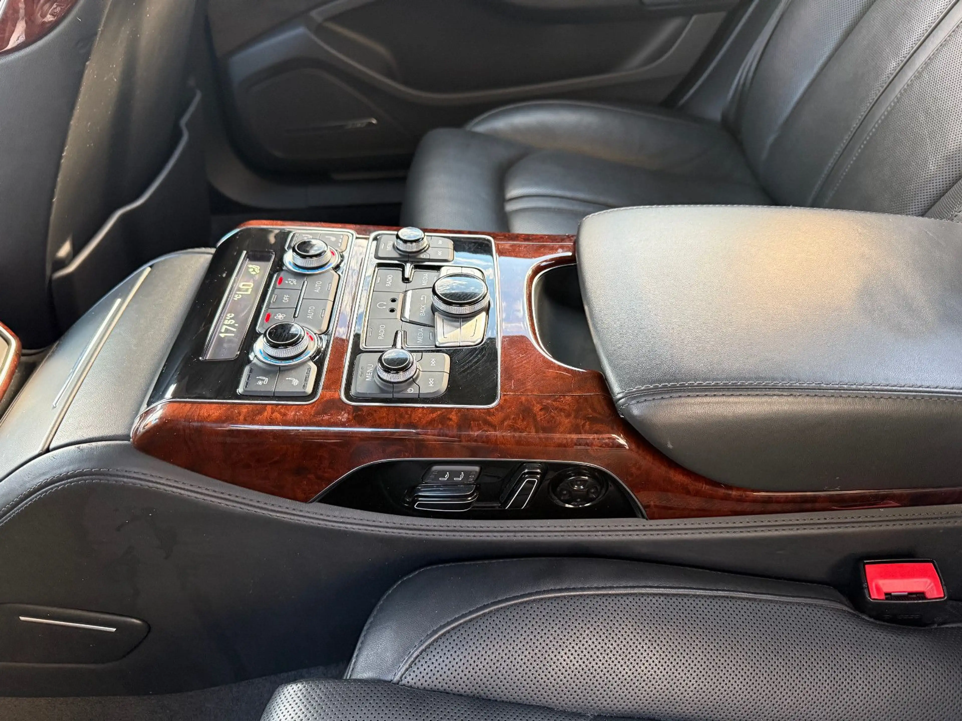 Audi A8 4.2 TDI quattro Lang+Massage+Standh.+DVD+Voll — photo 11