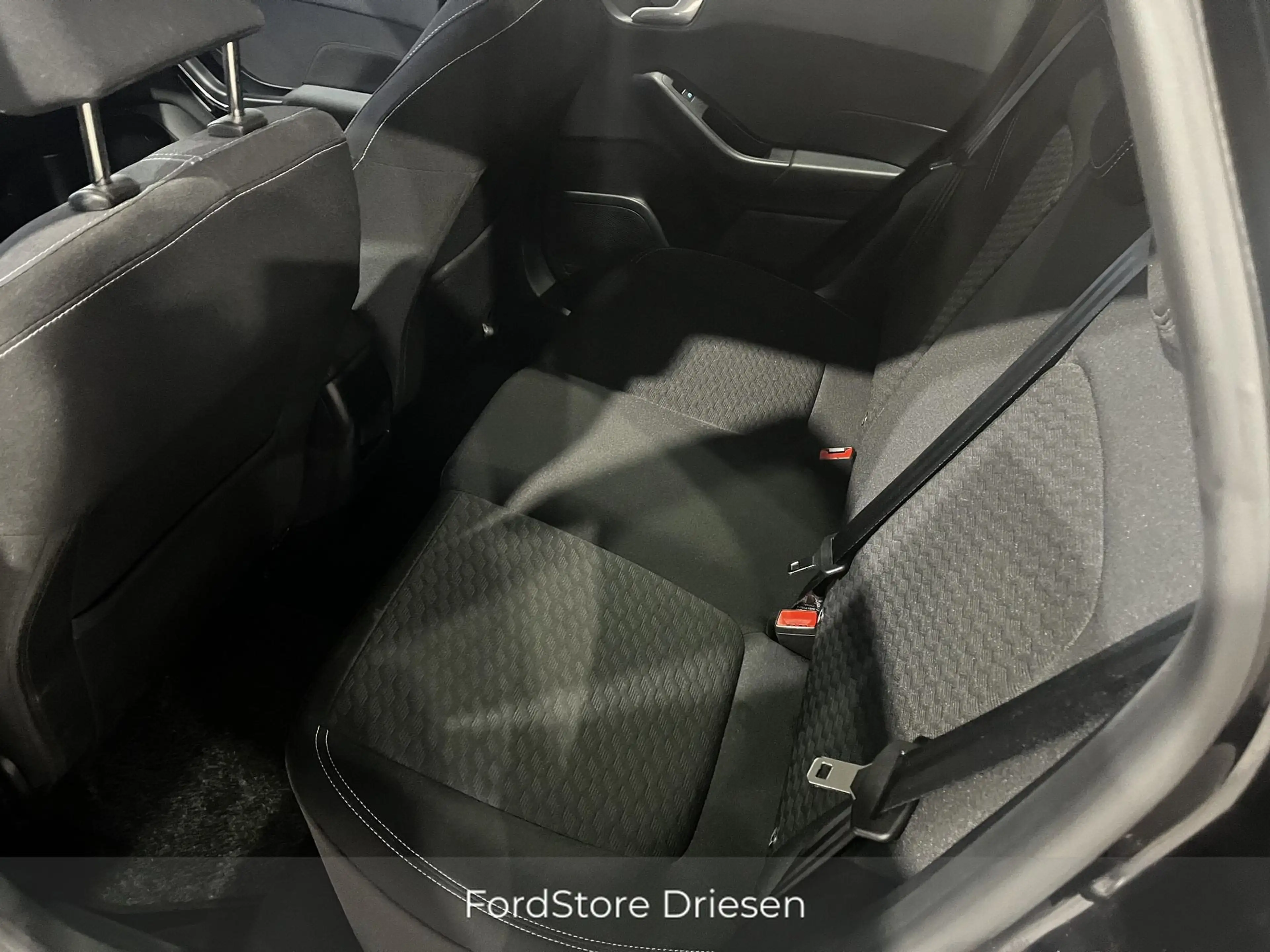 Ford Fiesta Titanium 1.0i 100pk 5d — photo 6