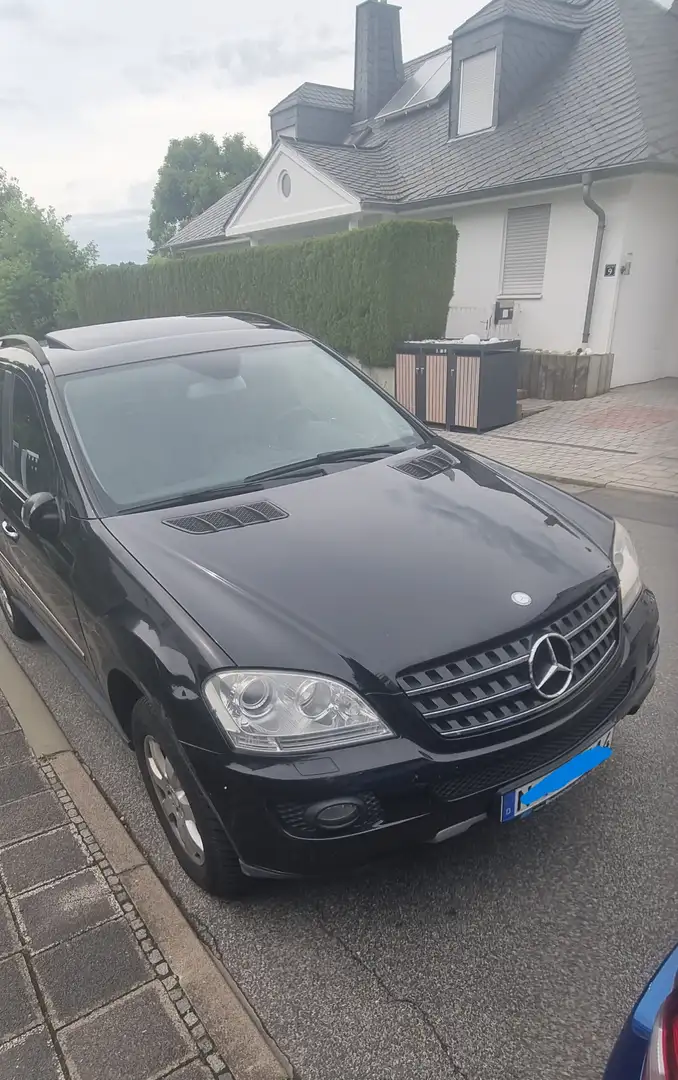 Mercedes-Benz ML 280 ML 280 CDI 4Matic 7G-TRONIC Edition 10 Negru - 1