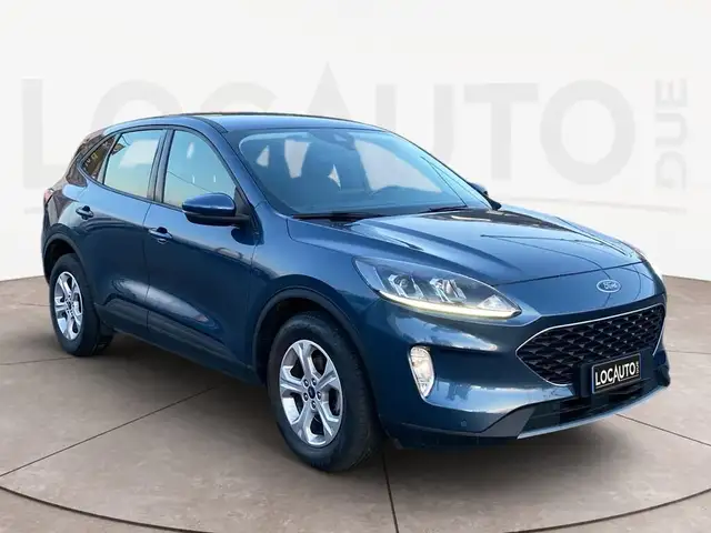 Ford Kuga view 3