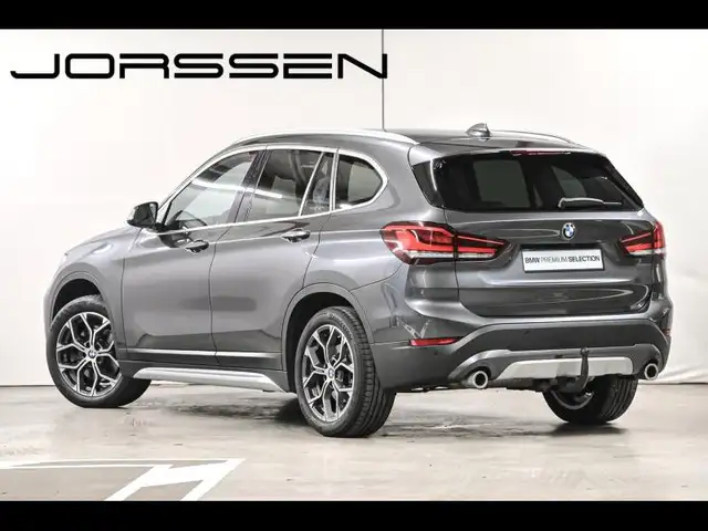 BMW X1 view 5