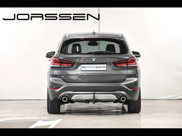 BMW X1 view 4