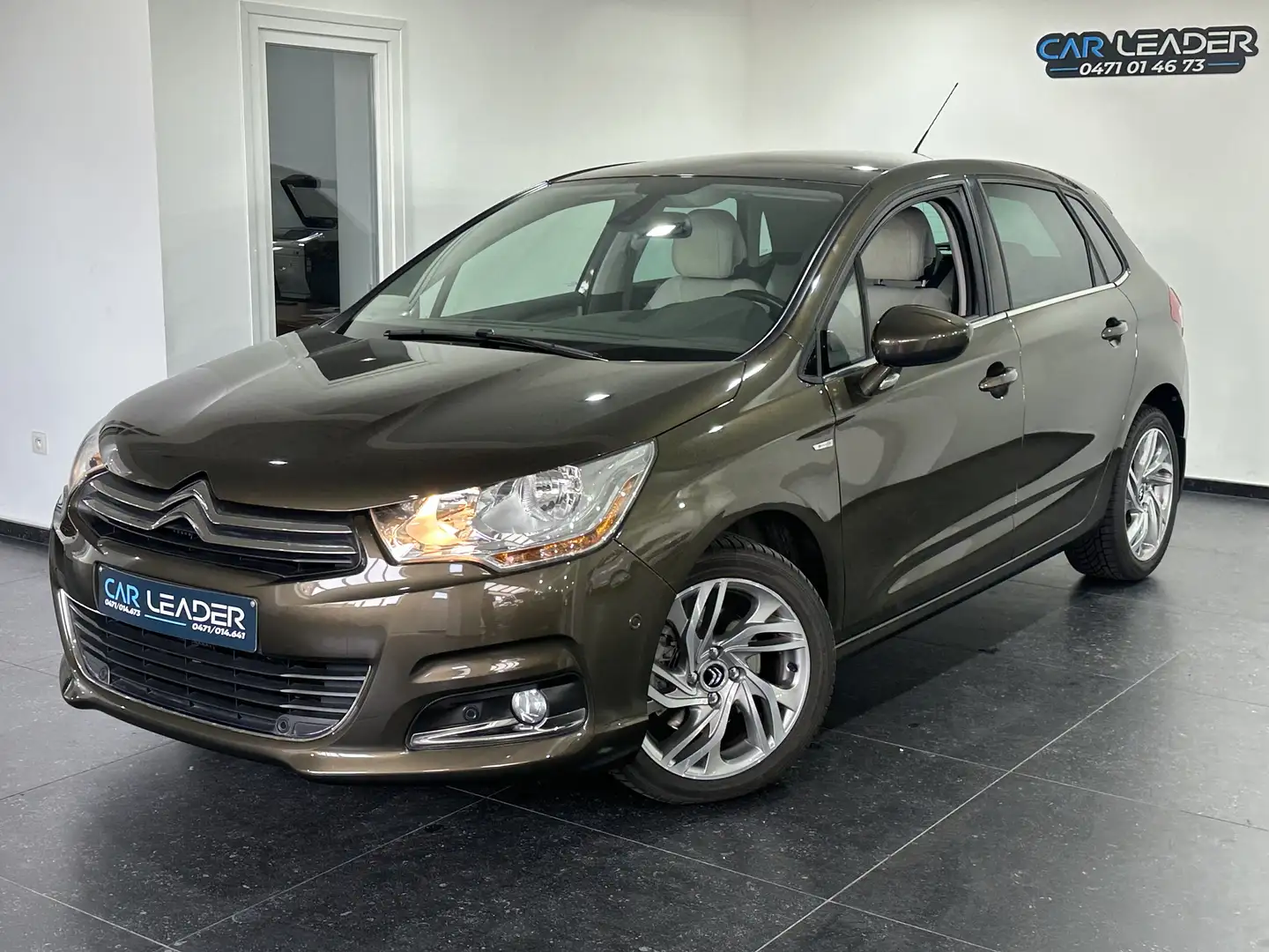 Citroen C4 1.6 THP Exclusive //BOITE AUTOMATIQUE// Grijs - 1