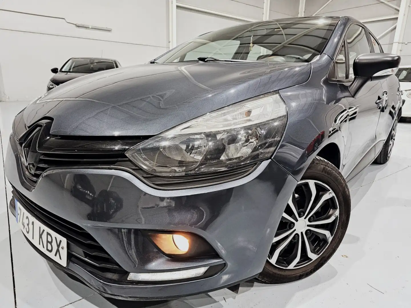 Renault Clio 1.5dCi SS Energy Business 55kW Gris - 1