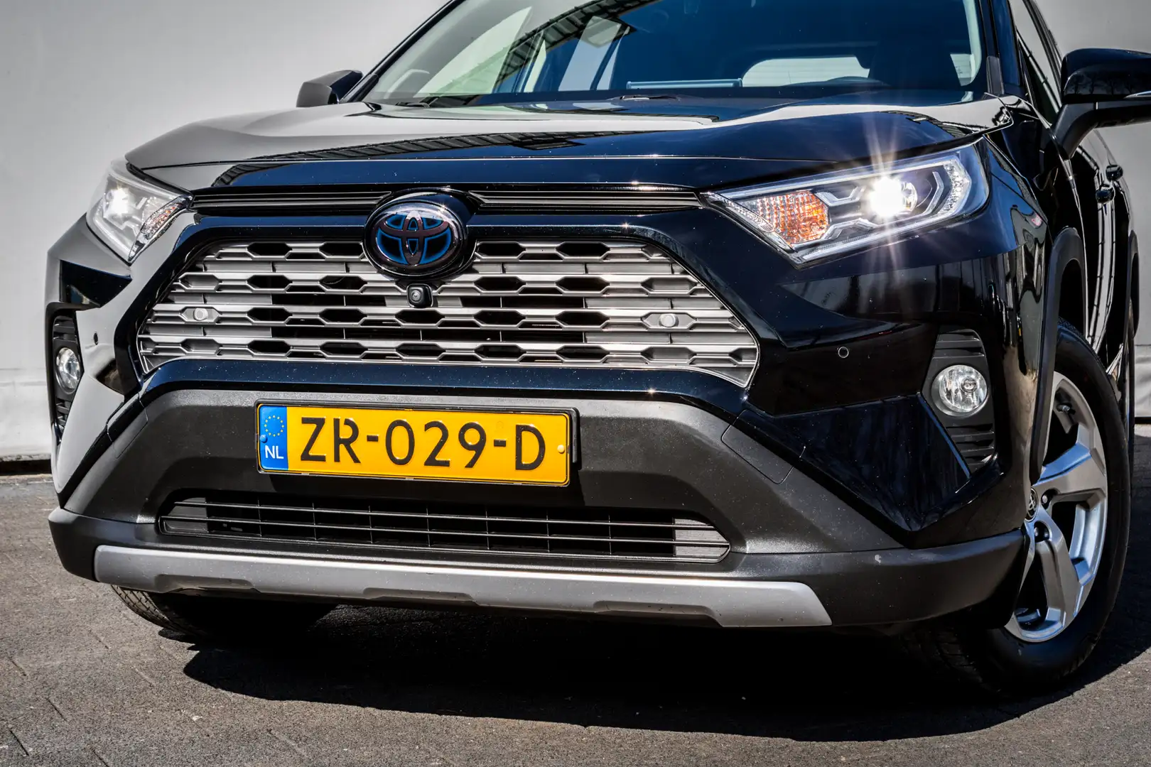 Toyota RAV 4 2.5 Aut. Hybrid Executive Trekhaak/ Leer/ 360 Came Zwart - 2