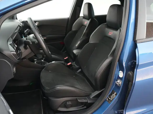 Ford Fiesta view 5