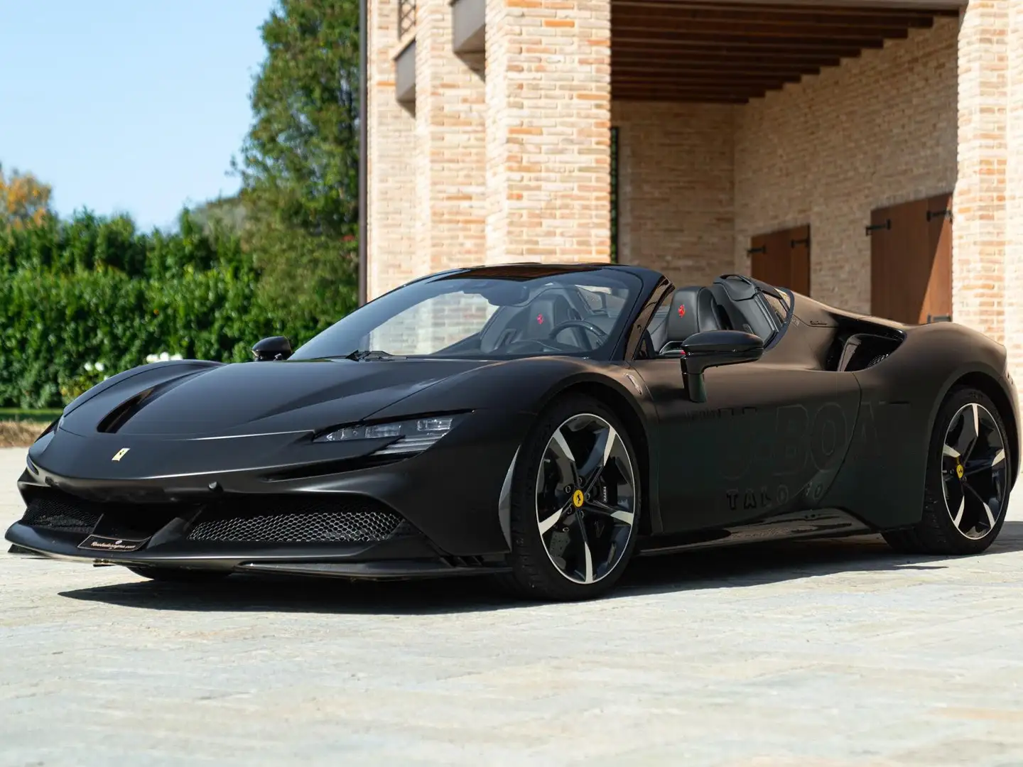 Ferrari SF90 Spider Czarny - 1