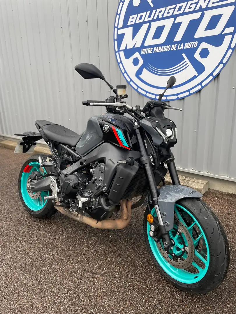 Yamaha MT-09 Gris - 2