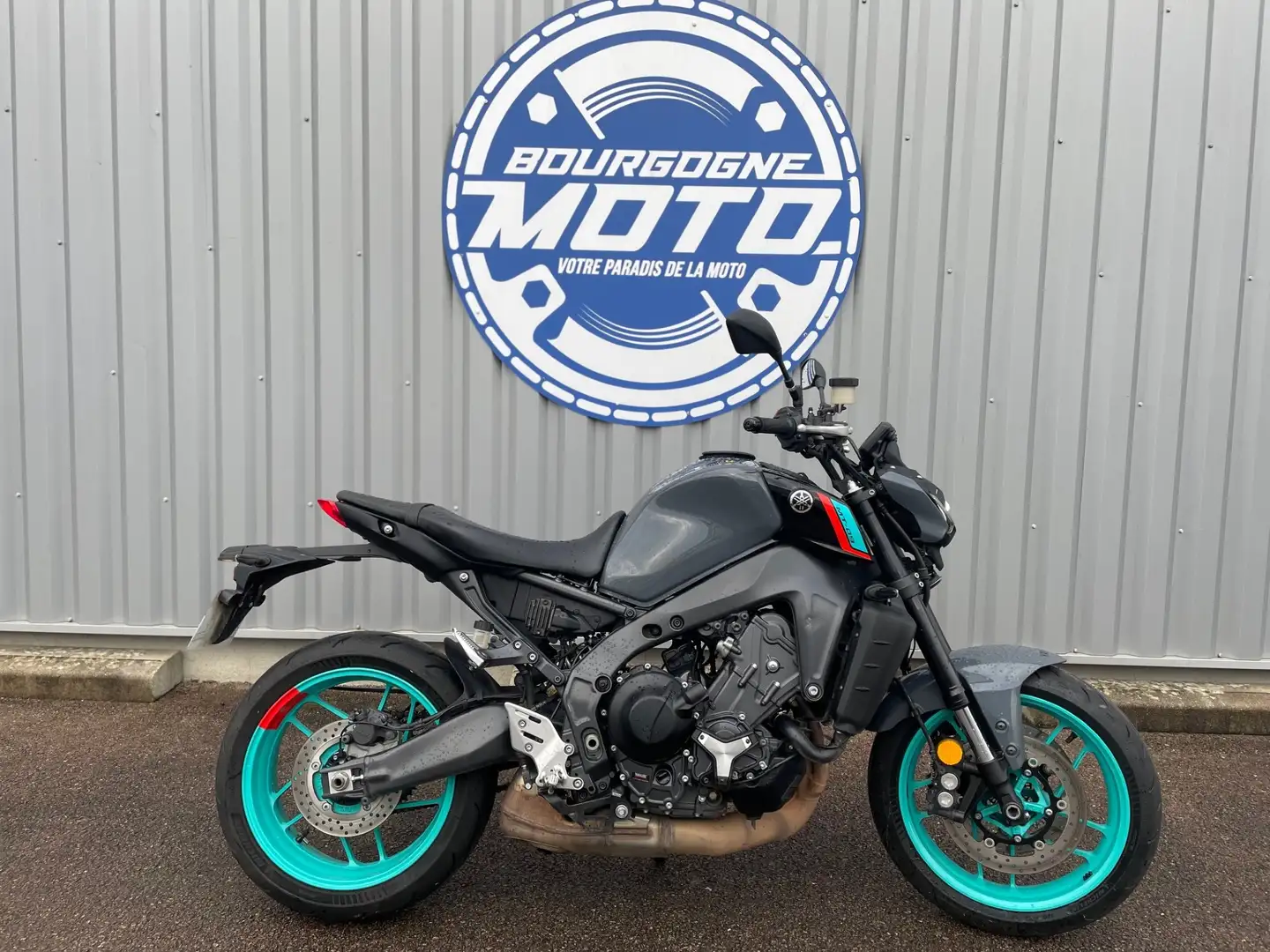 Yamaha MT-09 Gris - 1