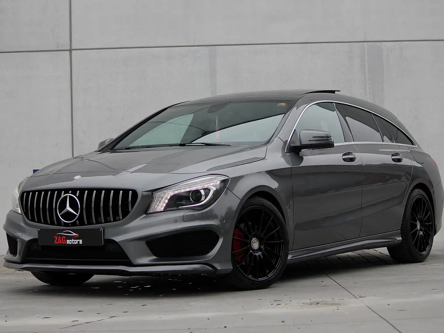 Mercedes-Benz CLA 180 CLA Shooting Brake 180 AMG Line Zwart - 1