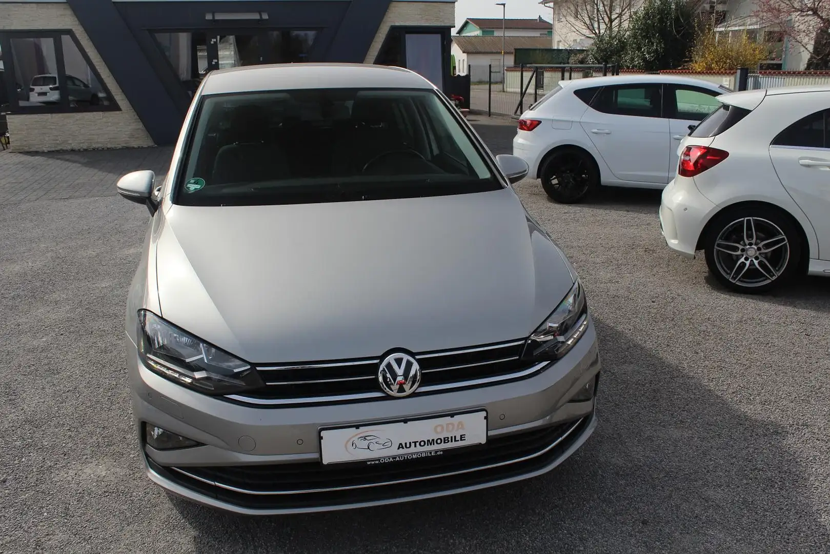 Volkswagen Golf Sportsvan Join=DSG=NAVI=SHZ=ACC=AHK Zilver - 2